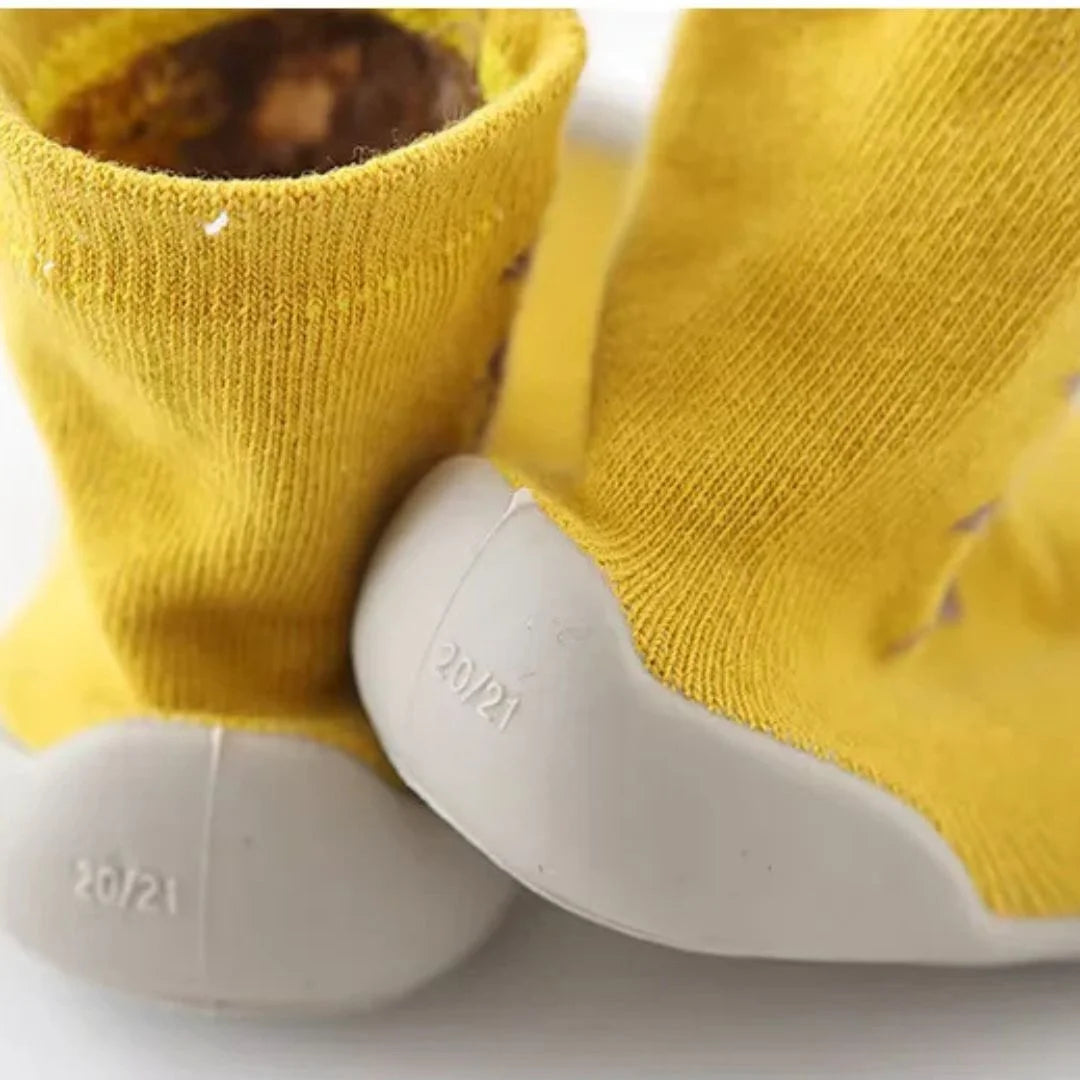 Buto-Socken – Ultimative Flexibilität und Komfort für die ersten Schritte von Kleinkindern