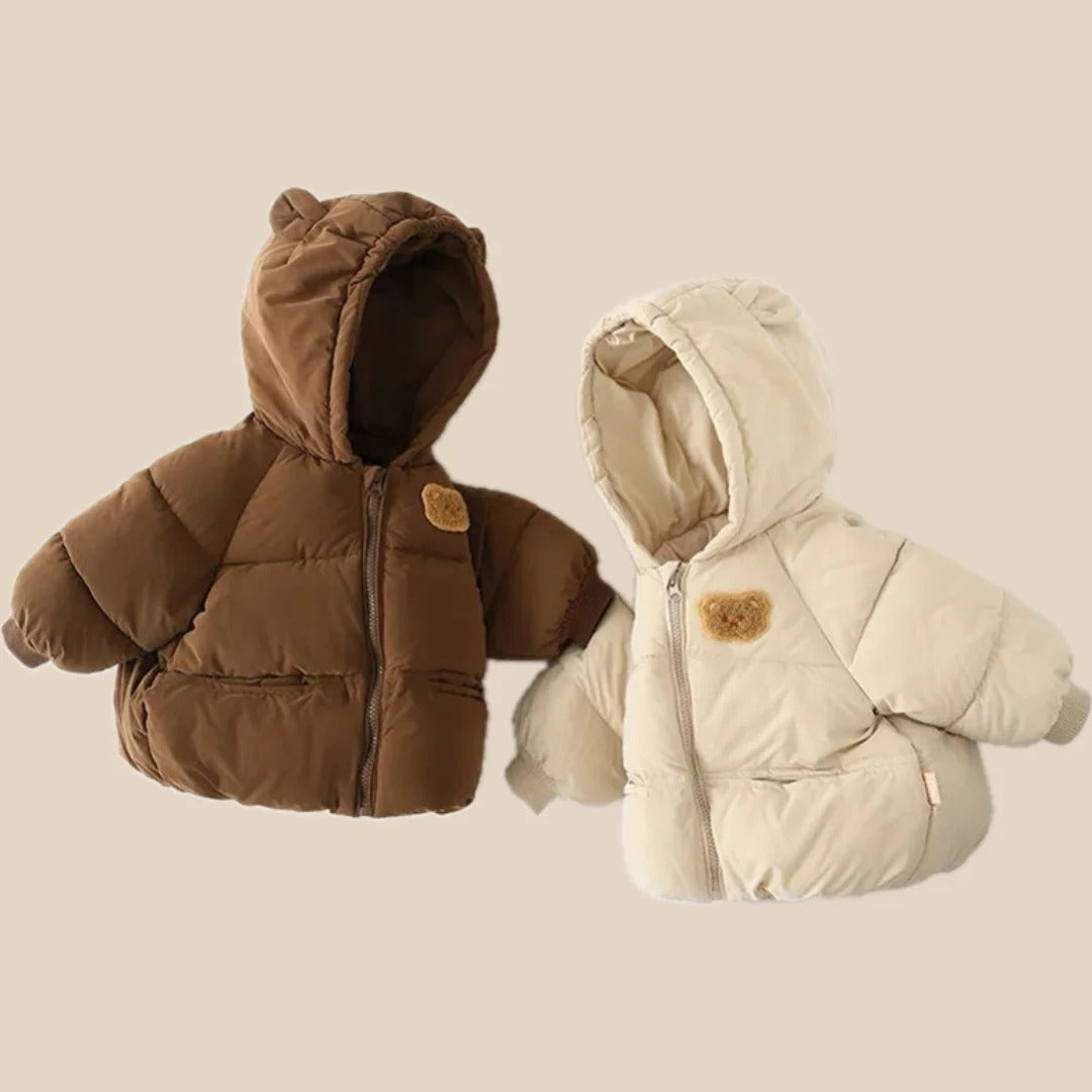 Kinder-Winterjacke mit niedlicher Bärenkapuze