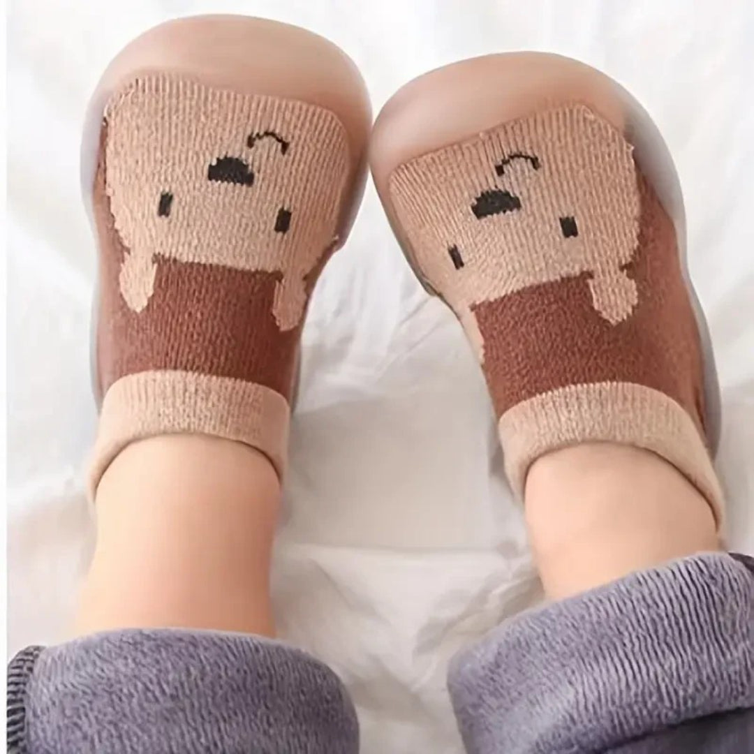 Weiche und flexible rutschfeste Sohle für die ersten Schritte Schuhe