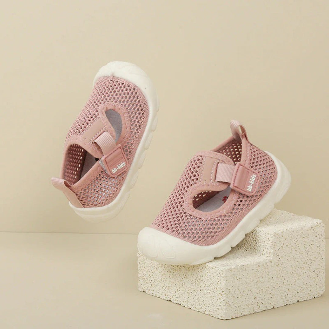 Bequeme rutschfeste Schuhe mit innovativem Design