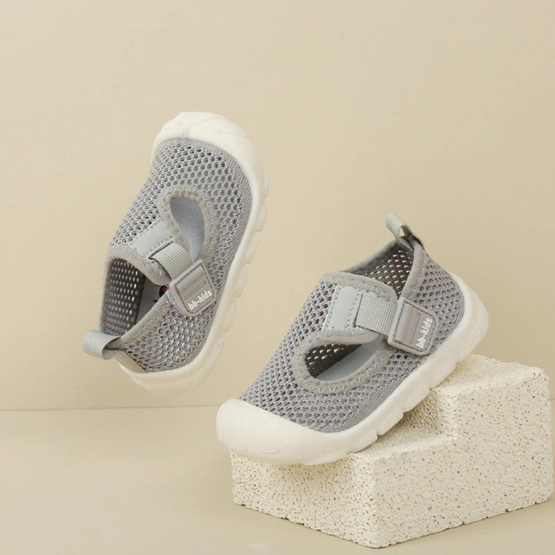 Bequeme rutschfeste Schuhe mit innovativem Design
