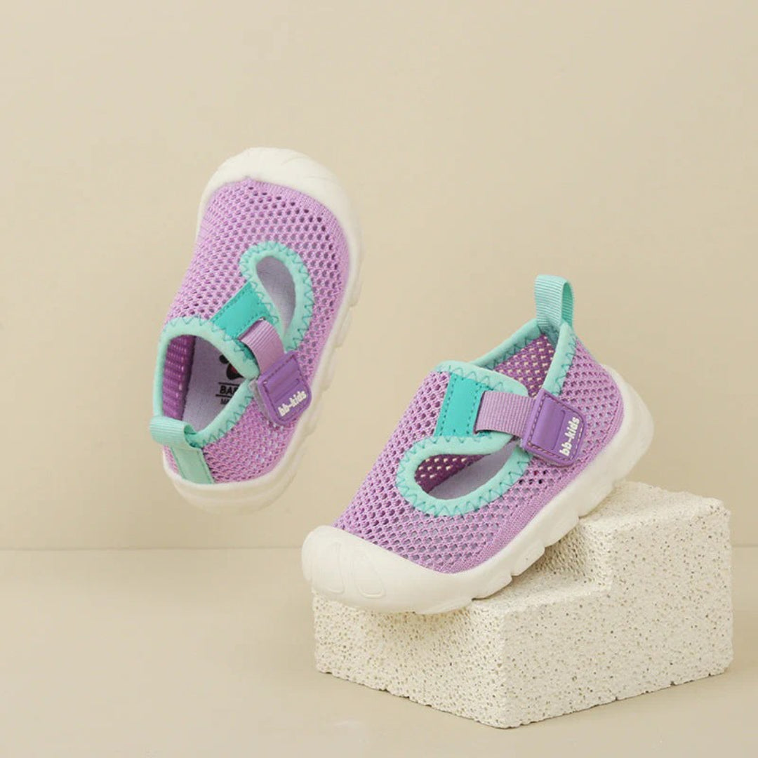 Bequeme rutschfeste Schuhe mit innovativem Design