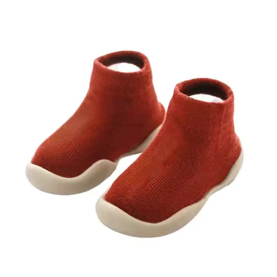 Buto-Socken – Ultimative Flexibilität und Komfort für die ersten Schritte von Kleinkindern